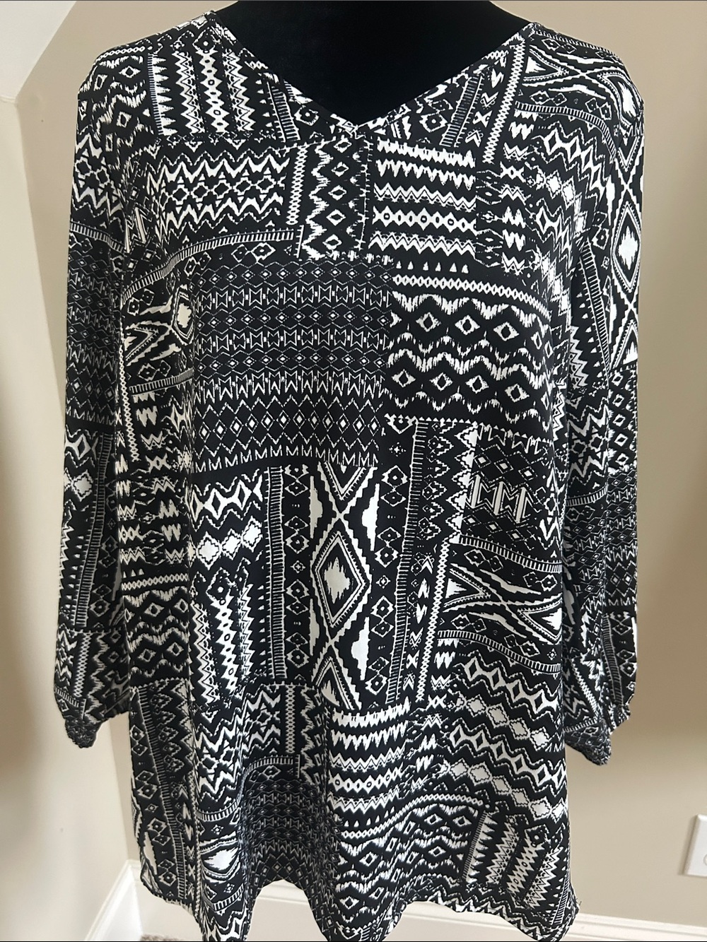 Mario Serrani Black & White Geometric Long Sleeve Shirt
